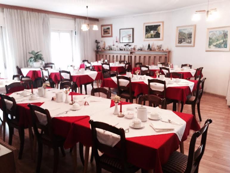 Garni Hirsch Hotel Canazei Eksteriør billede