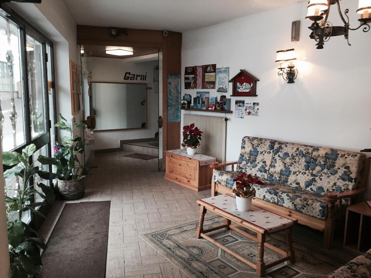 Garni Hirsch Hotel Canazei Eksteriør billede