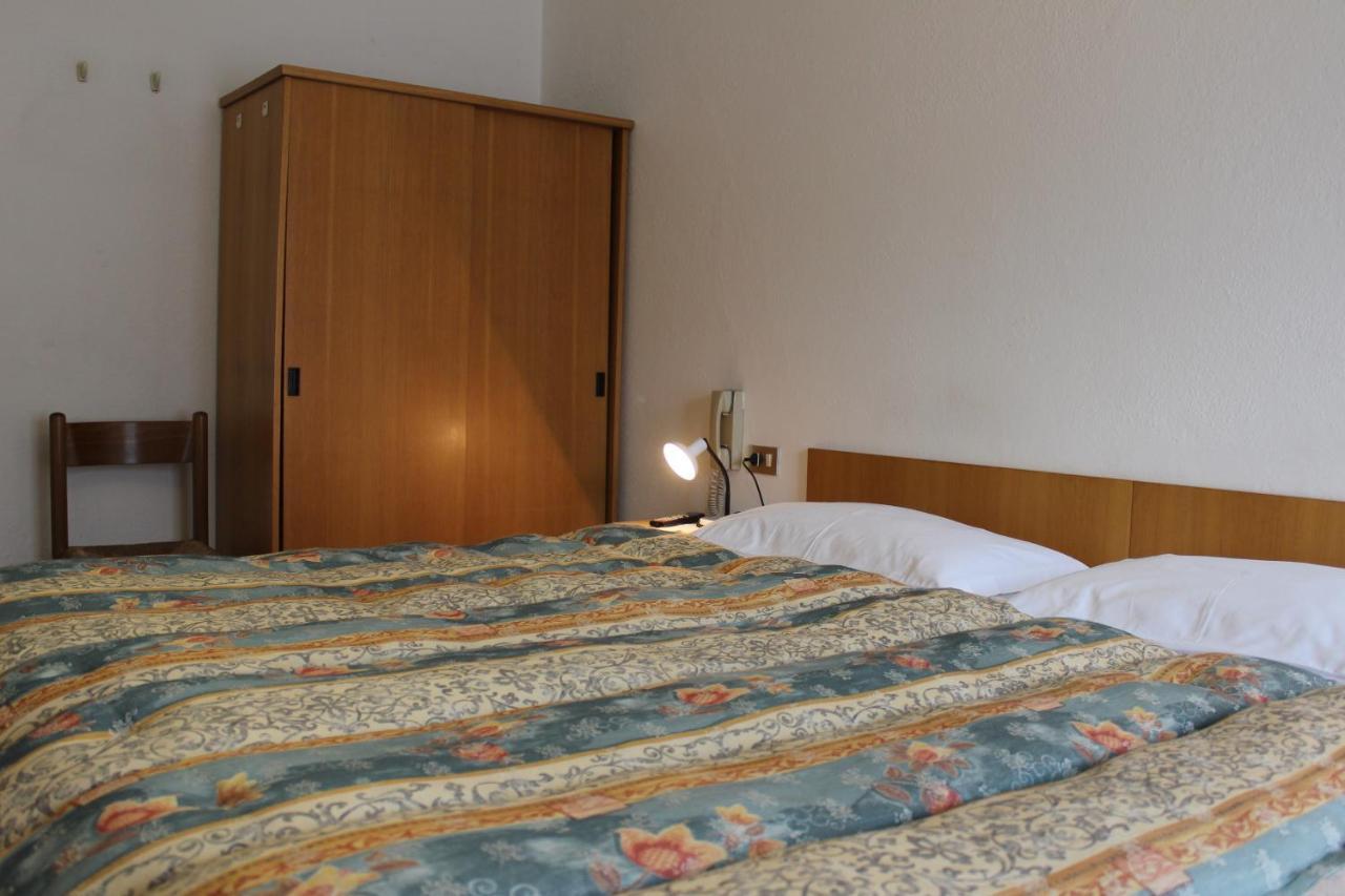 Garni Hirsch Hotel Canazei Eksteriør billede
