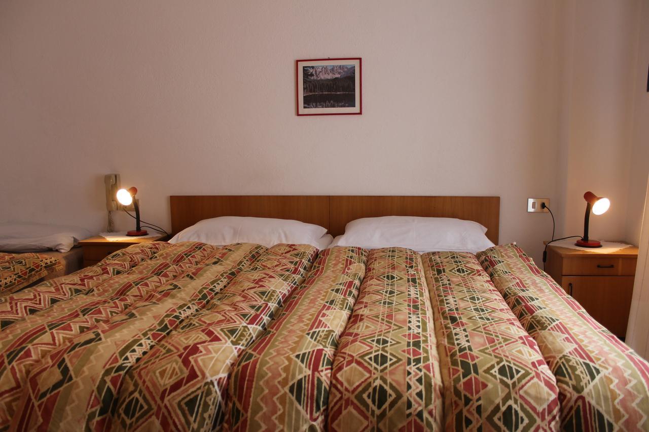 Garni Hirsch Hotel Canazei Eksteriør billede
