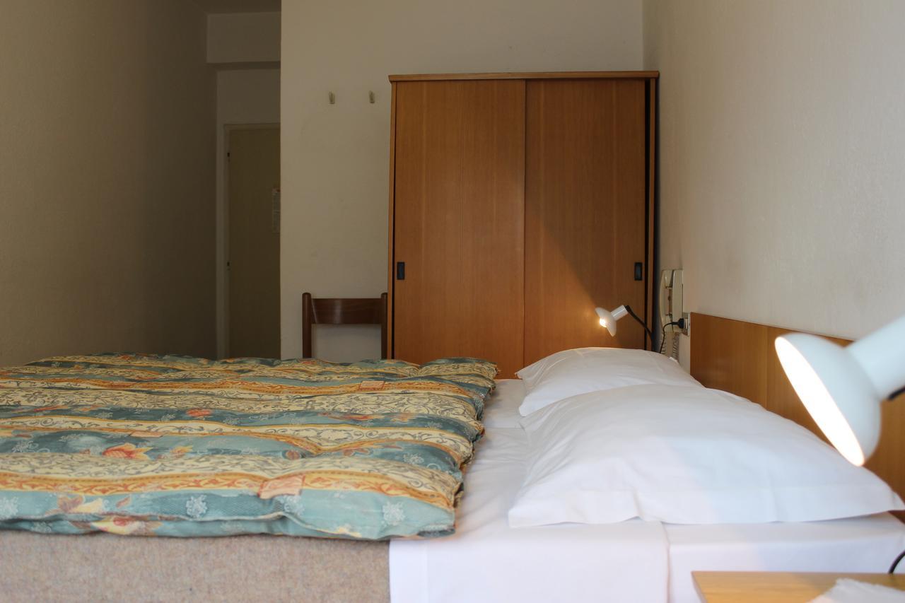 Garni Hirsch Hotel Canazei Eksteriør billede